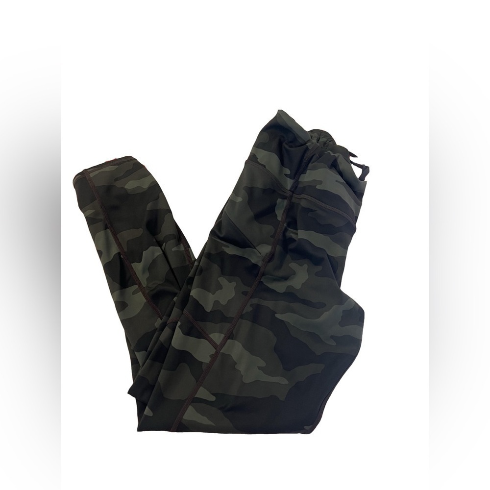 Athleta Camo Leggings in Black and Gray - Picture 2 of 9